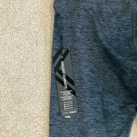 ⭐️ New with tags grey kyodan leggings in size xs - Picture 4 of 5